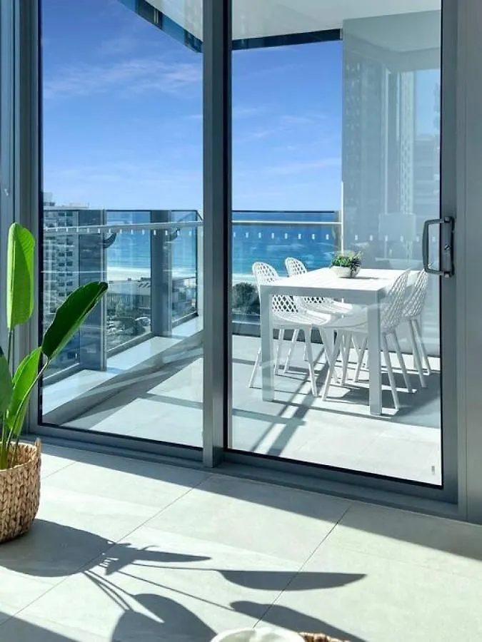 Signature Amazing Ocean Views Lvl 14 Unit 7 Gold Coast